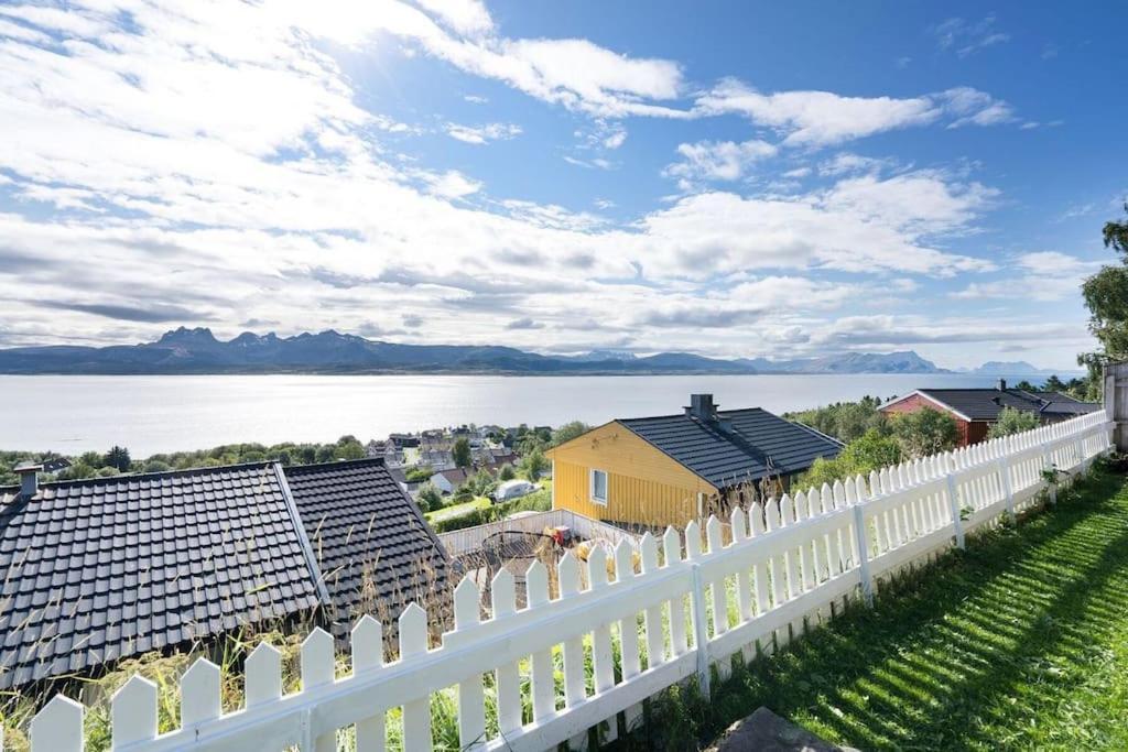 Well-Equipped Apartment With Stunning Views Bodø Exterior foto